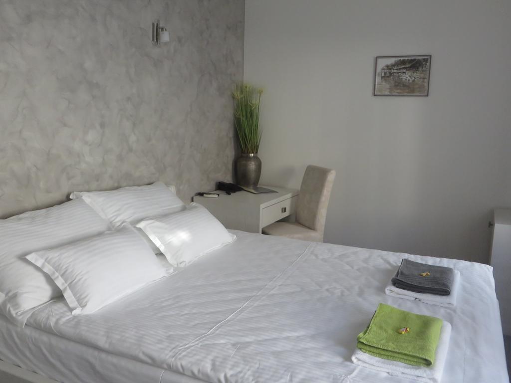 Villa Marija M L Belgrad Rum bild