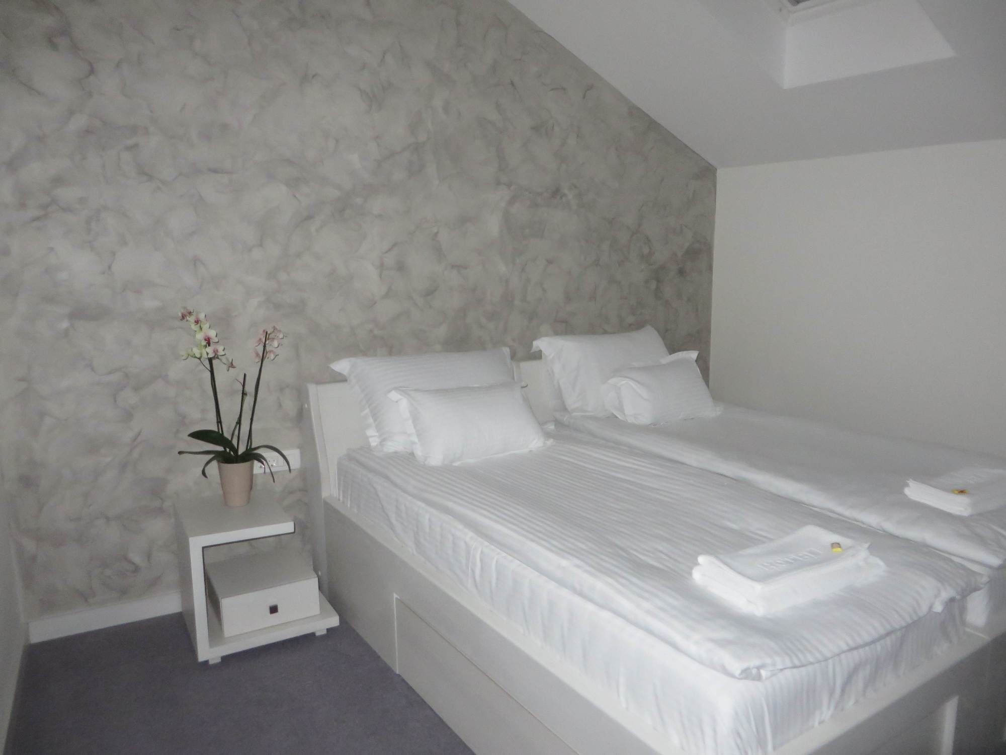 Villa Marija M L Belgrad Exteriör bild