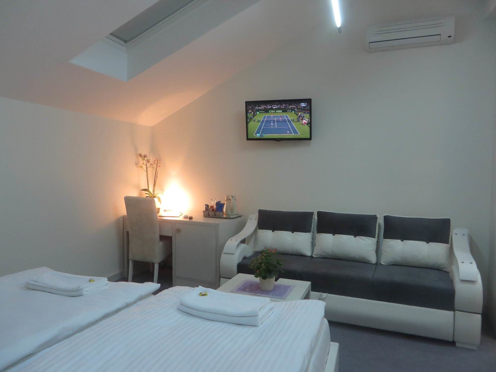 Villa Marija M L Belgrad Exteriör bild